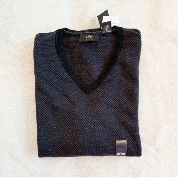 NWT Calvin Klein CK Wool V Neck Sweater Gray L - Picture 3 of 9